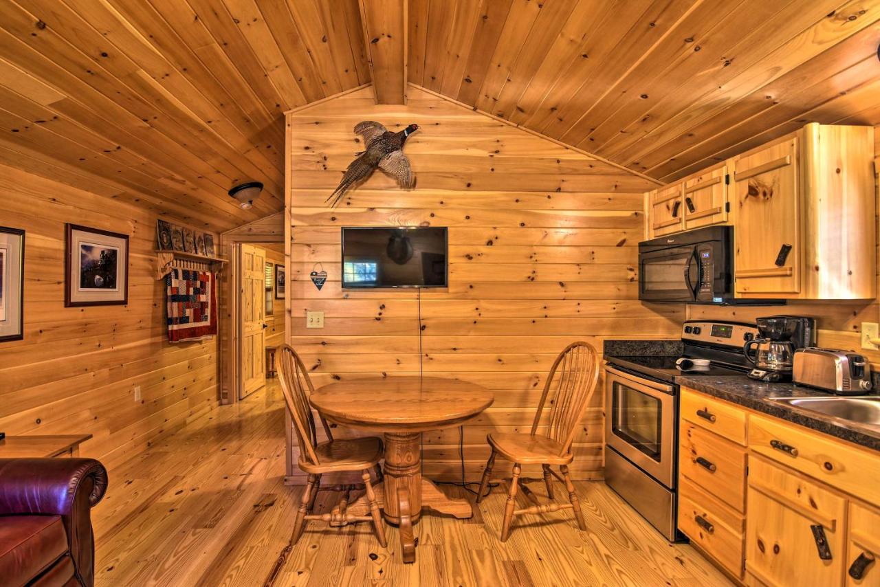Pet-Friendly Cabin With Fire Pit And River Access! Parsons Esterno foto