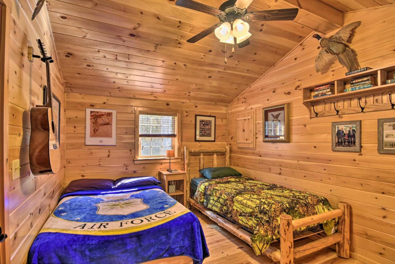 Pet-Friendly Cabin With Fire Pit And River Access! Parsons Esterno foto