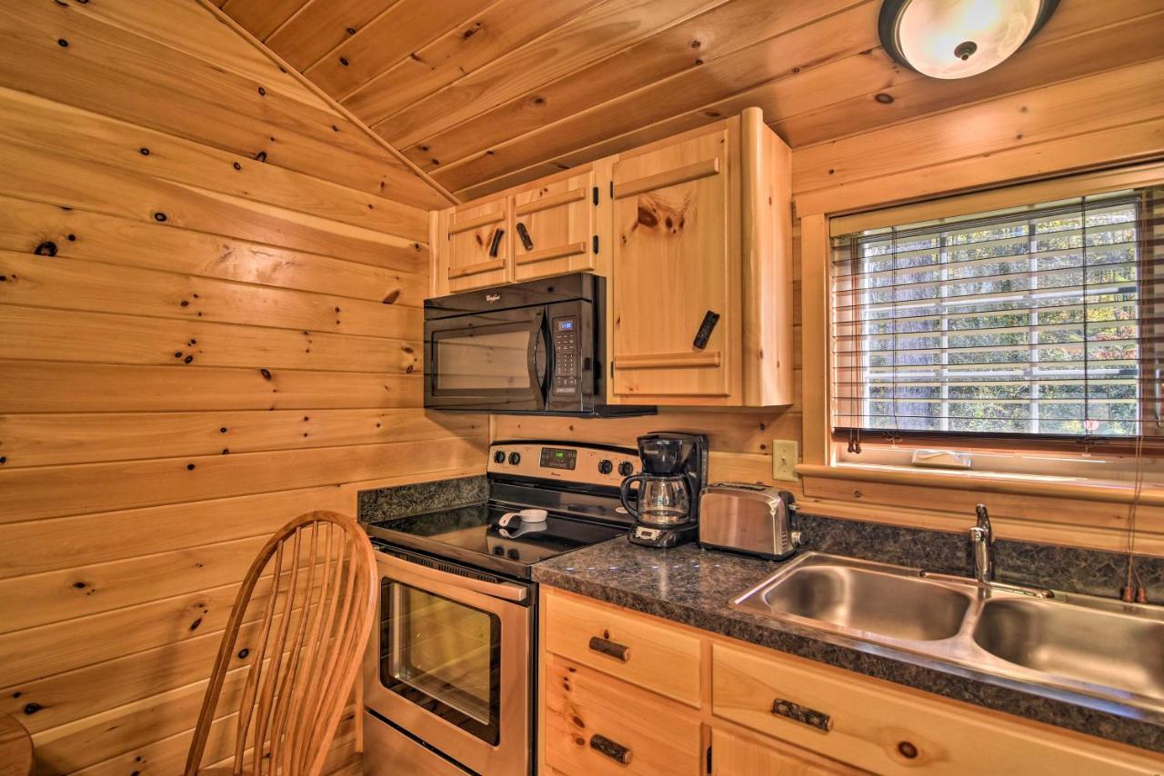 Pet-Friendly Cabin With Fire Pit And River Access! Parsons Esterno foto