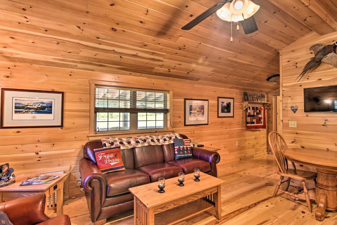Pet-Friendly Cabin With Fire Pit And River Access! Parsons Esterno foto